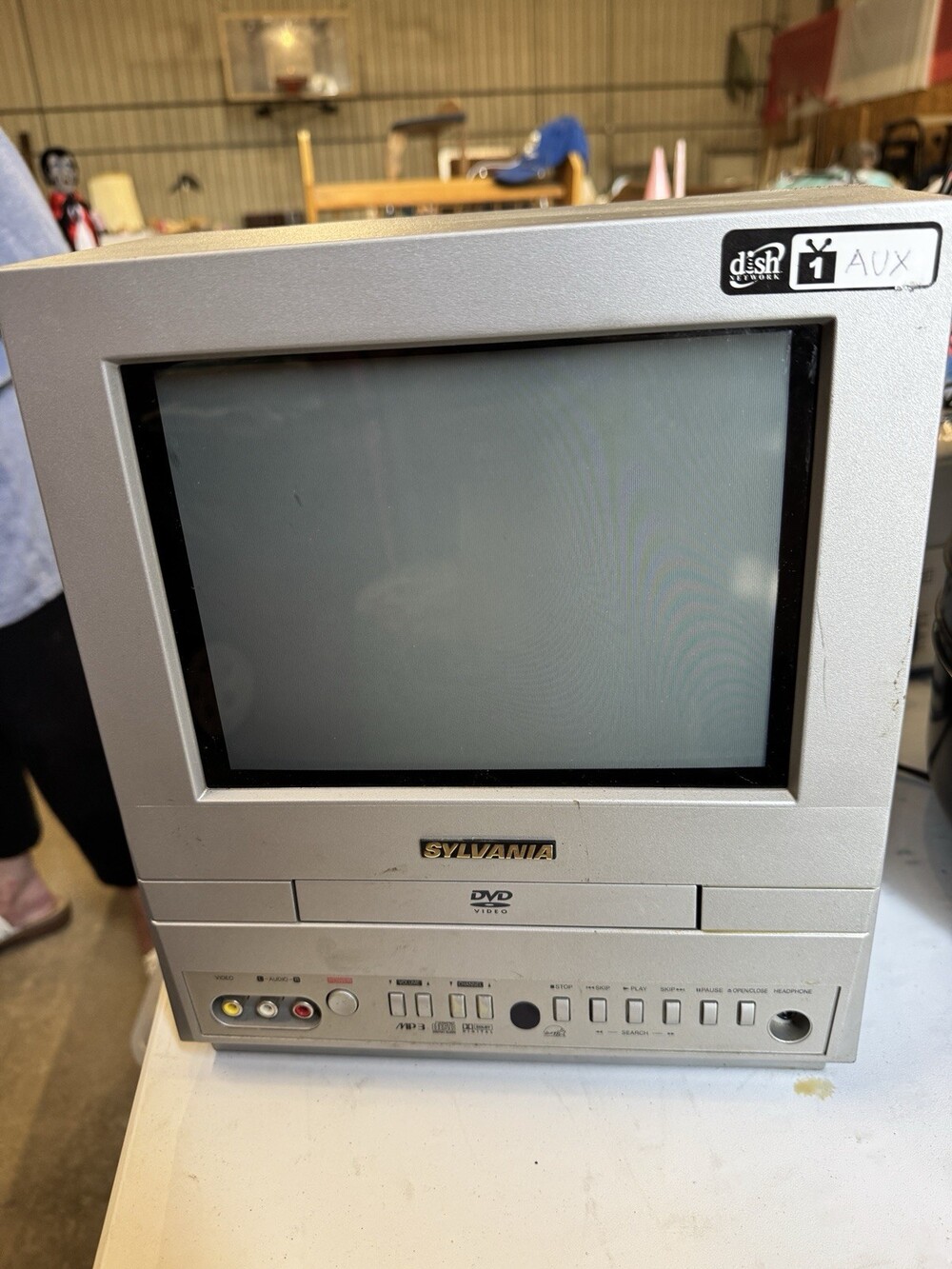 Sylvania 9" TV DVD Combo Model SSC509D - NO REMOTE
